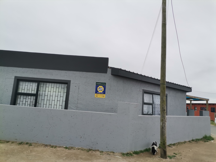 3 Bedroom Property for Sale in Kwanonqaba Western Cape